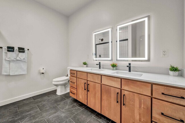 Building Photo - 2189 Cornell Rd