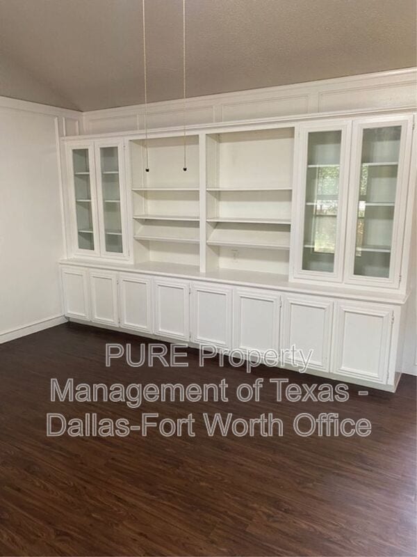 Building Photo - 7232 Timberidge Dr