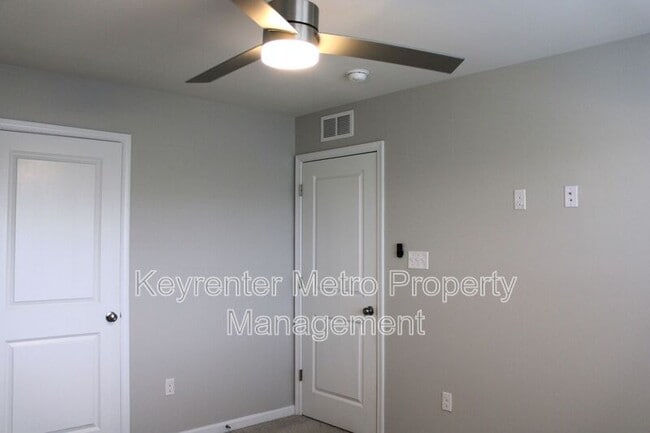 Building Photo - 9818 Ruby Lockhart Blvd