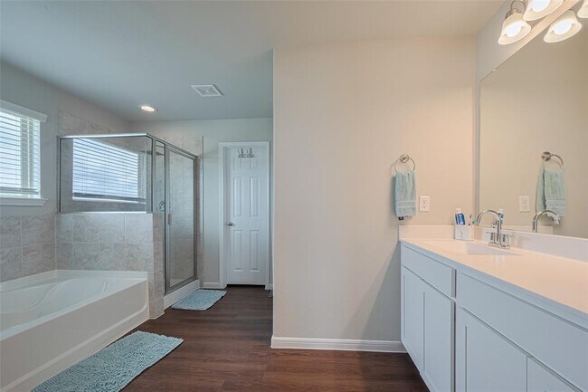 Building Photo - 3813 Kirby Ct