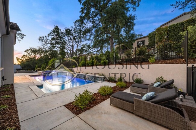 Building Photo - Breathtaking Luxury Custom Rental in Guard...