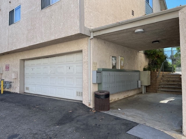 View of Garage and Mail box - 13100 Bromont Ave