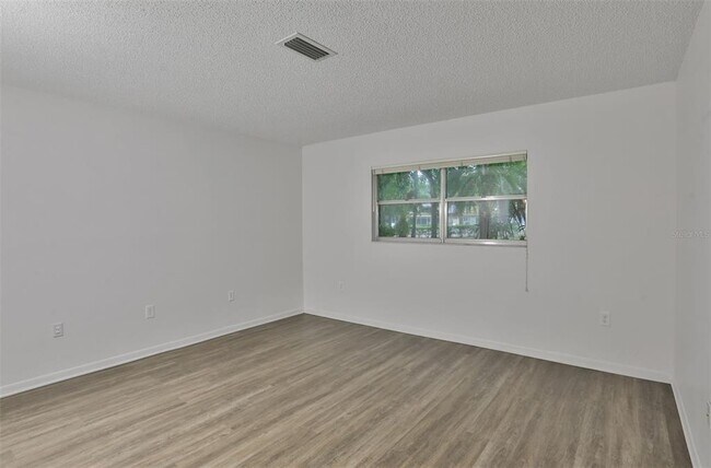 Building Photo - 720 Palmer Ln