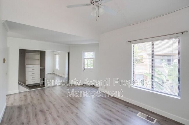 Building Photo - 3268 Via Marin