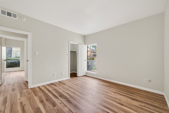 Building Photo - 7950 N Stadium Dr