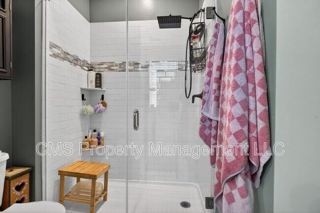 Building Photo - 107 Celebration Blvd