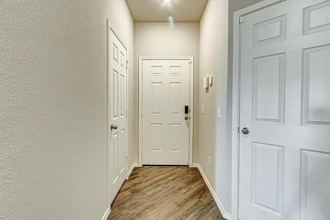 Building Photo - 10658 Red Orchid Dr