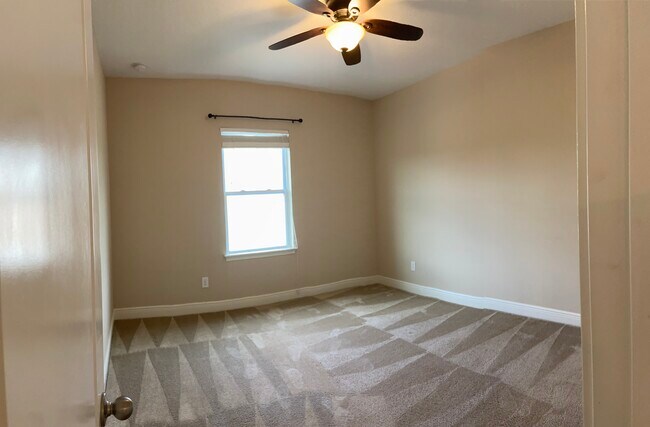 Bedroom - 7981 Lower Perse Cir