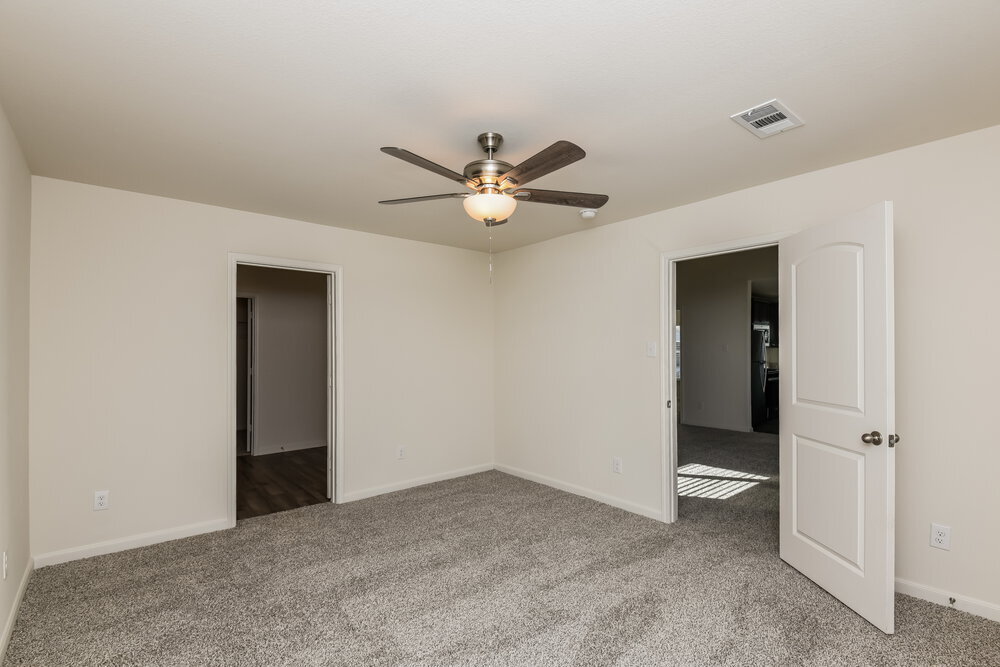 Building Photo - 1332 Redpine Dr