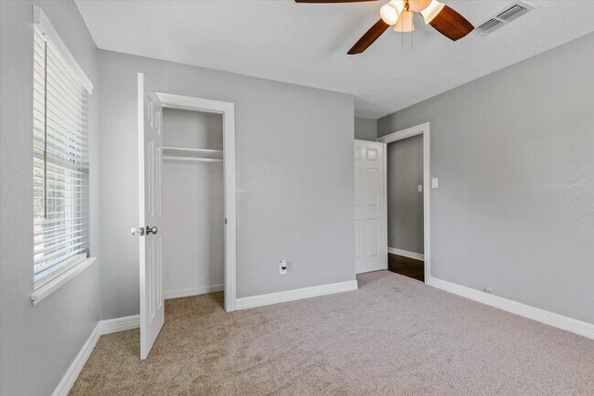 Building Photo - 6742 Feldspar St