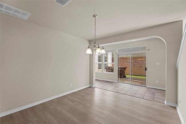 Building Photo - 2008 Spotted Ct