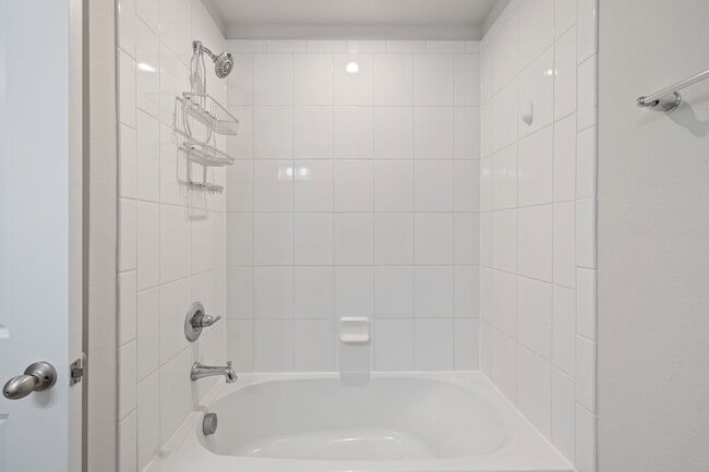 Building Photo - 10705 Verawood Dr