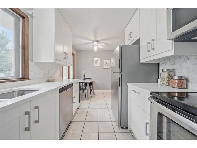 Building Photo - 4212 Princeton Ave