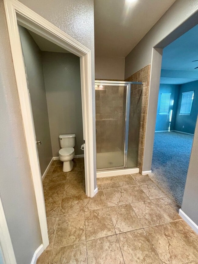 Building Photo - Beautiful Natomas 3/2.5 Home (Please Read Entire Marketing Ad for Viewings)