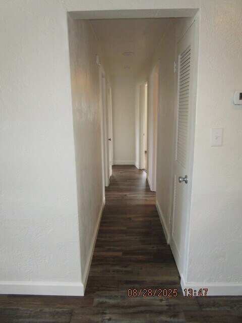 Building Photo - 1006 Continental Dr