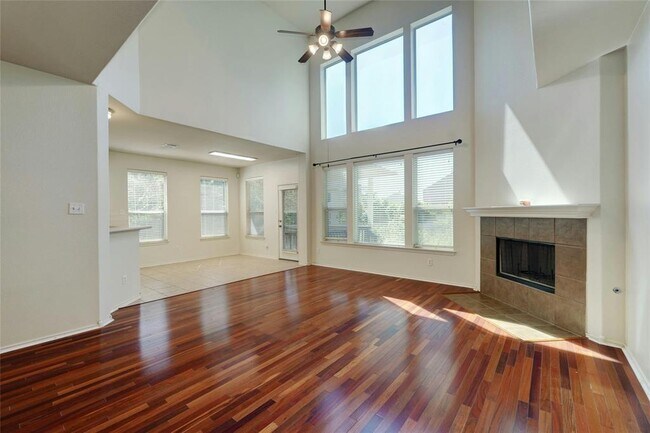 Building Photo - 8227 Liberty Walk Dr