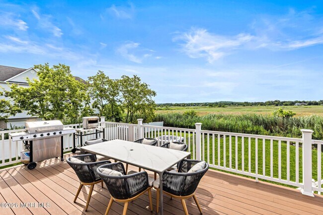 Building Photo - 619 Park Ave