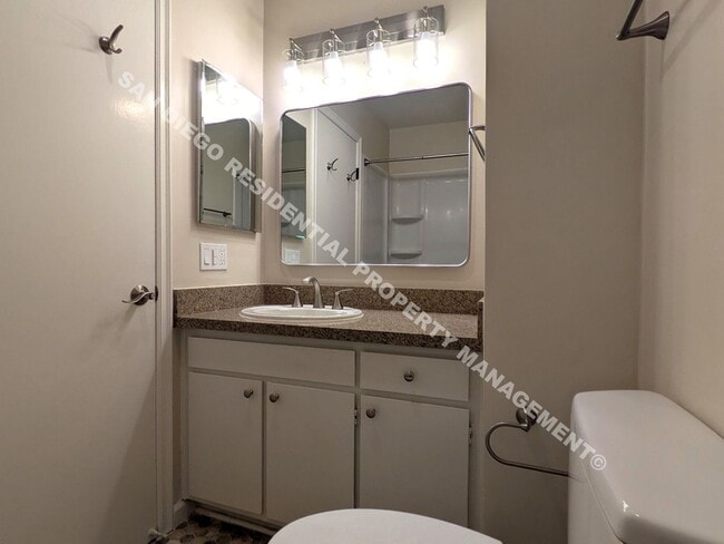 Building Photo - Charming Studio near the PB, the Bay and t...