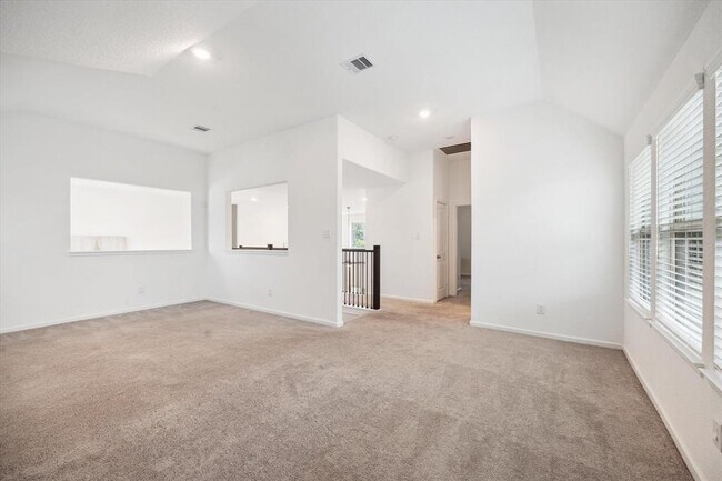Building Photo - 17727 Misty Brk Ln