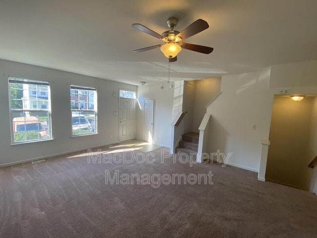 Building Photo - 4249 Normandy Ct