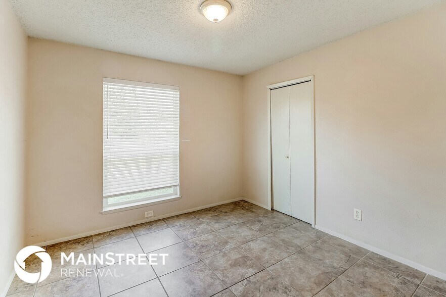 Building Photo - 706 Countryside Ct