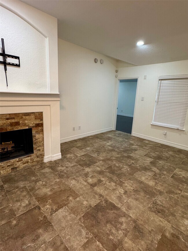 Building Photo - 21424 Quail Point Ln