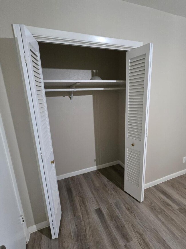 Building Photo - 7210 Headlee Rd