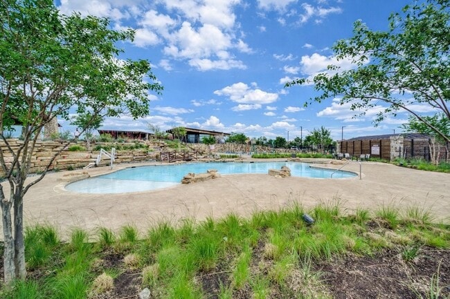 Building Photo - 9733 Tinsley St