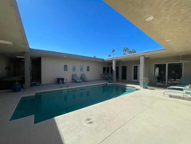 Building Photo - 38940 Tandika Trail N