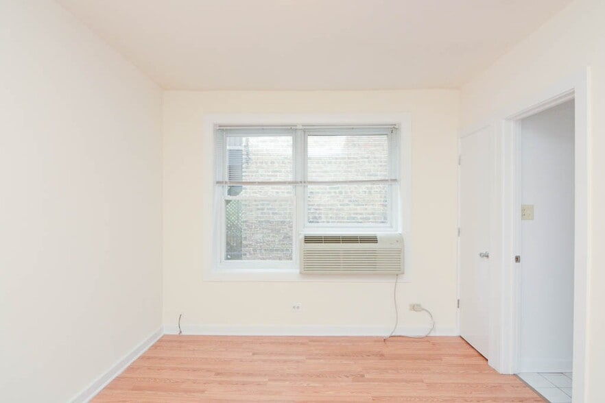 Building Photo - 1850 N Humboldt Blvd