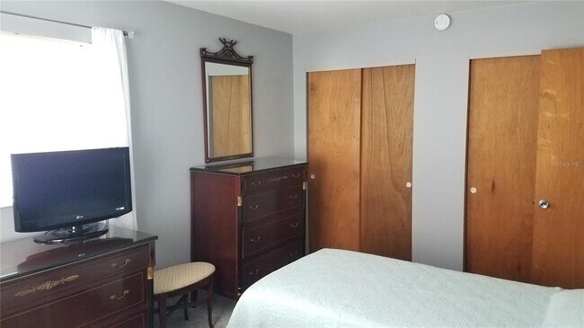 Building Photo - 1801 Restful Dr