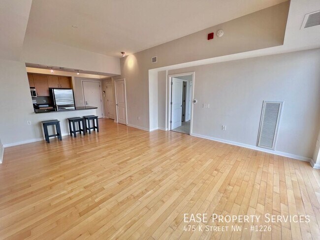 Building Photo - 475 K St NW