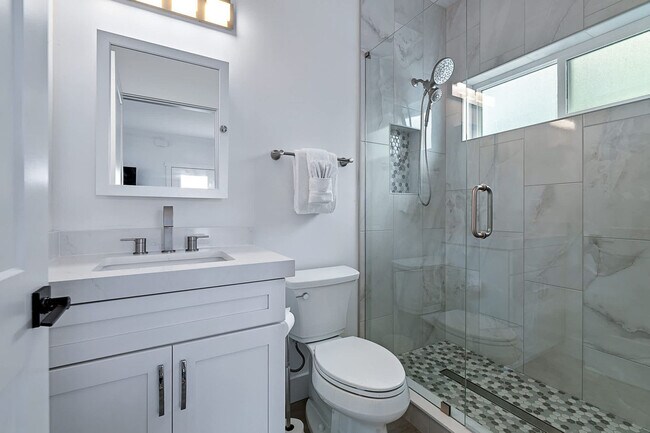 Building Photo - 5484 3rd St