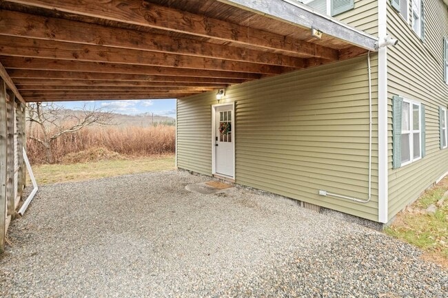 Building Photo - 1045 Colonel Ledyard Hwy
