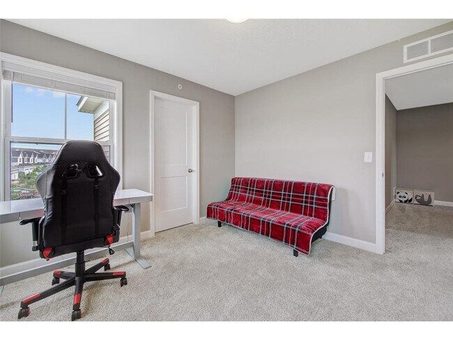 Building Photo - 7291 Alvarado Ln N