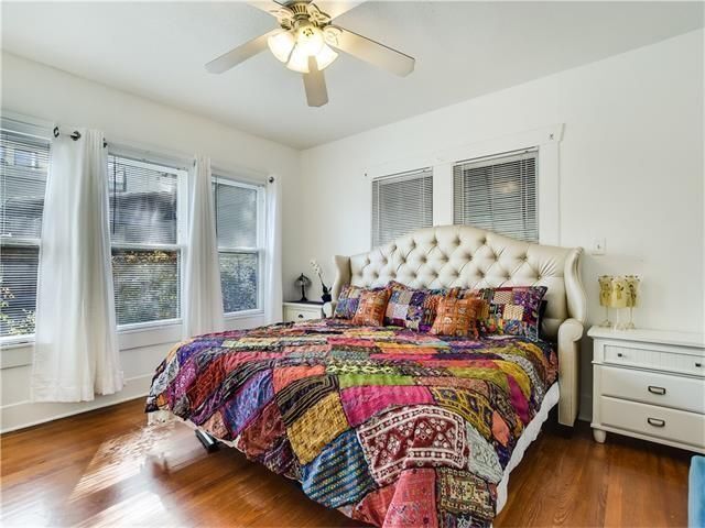 Master bedroom, space for a king sized bed - 4302 Duval Street