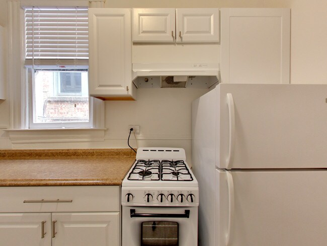 Building Photo - 1720 Pacific Ave