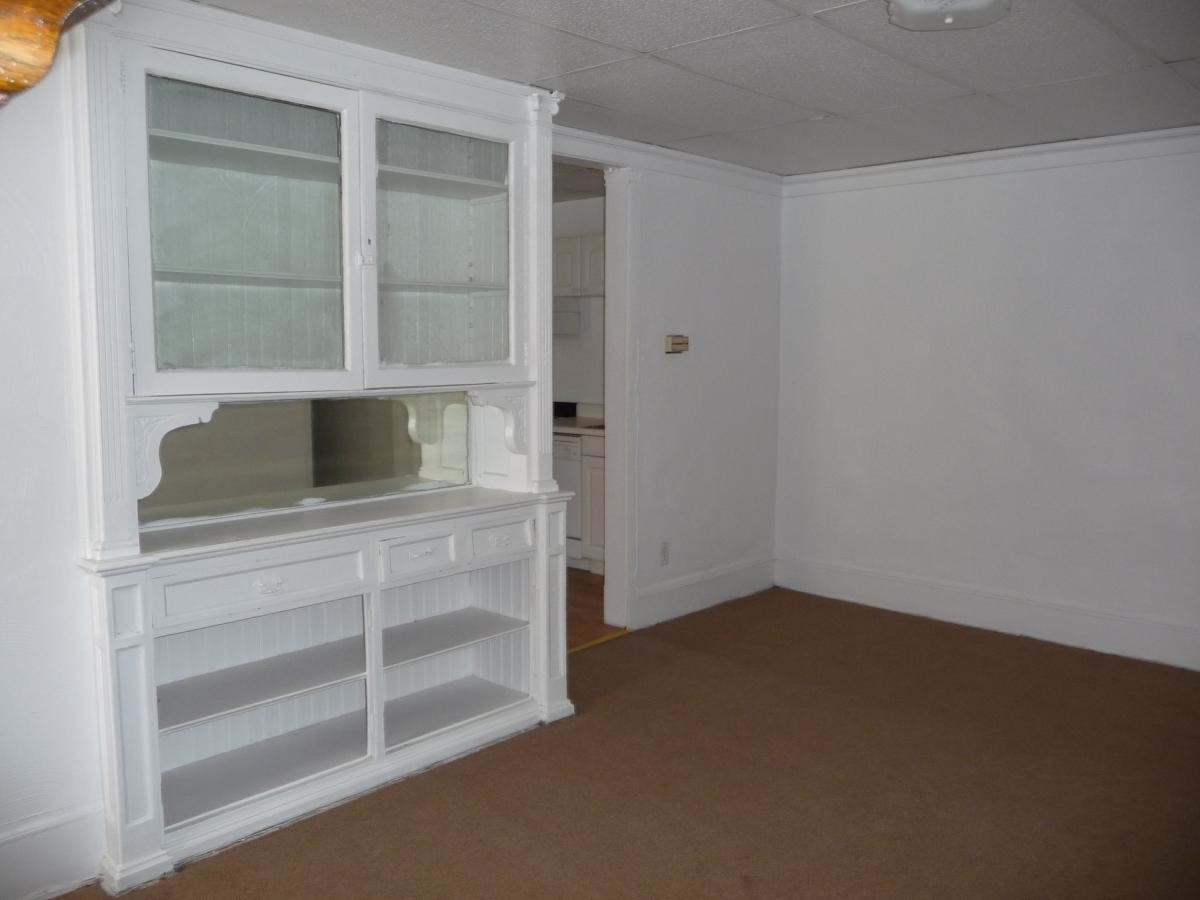 Building Photo - 218 N Craig St