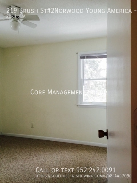 Building Photo - 219 Brush St