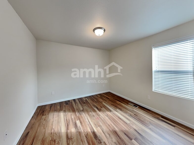 Building Photo - 9128 NE 167th Ct