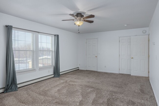 Building Photo - Spacious 5 Bedroom Home on 6 Acres – North Pole, Alaska