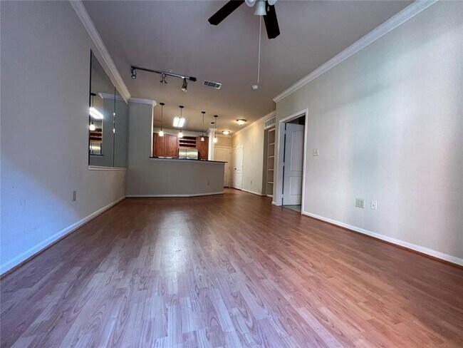 Building Photo - Beautiful 1st Floor Corner Condo – Modern ...