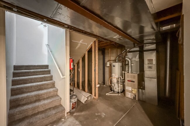 Building Photo - Wonderful 3 Bed, 2.5 Bath Townhome In Exce...
