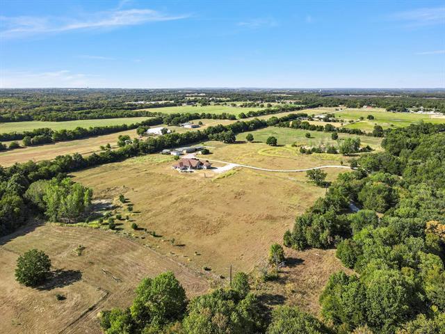 Building Photo - 262 Pecan Valley Ct