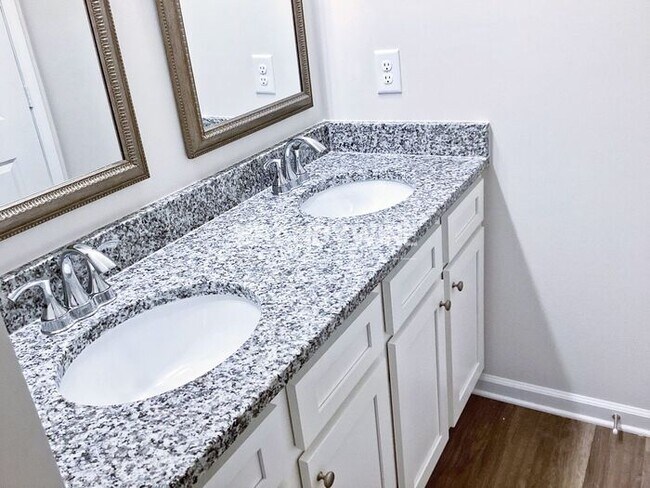 Building Photo - Brand New Construction with Move-in PROMO!!!