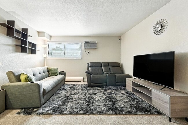 Building Photo - Beautifully Updated 1 Bed, 1 Bath Rental -...