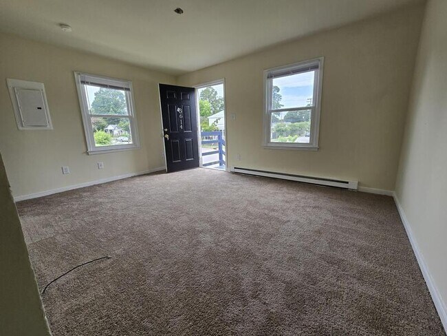 Building Photo - 3614 Lawson St