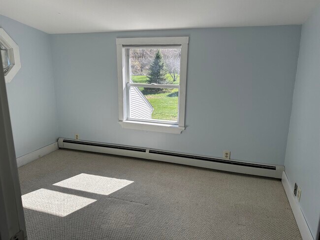 Building Photo - 15 Goen Rd