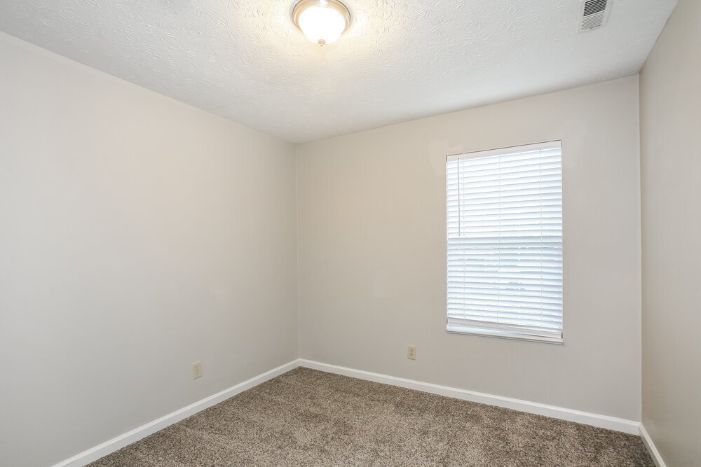 Building Photo - 5882 Glen Haven Blvd