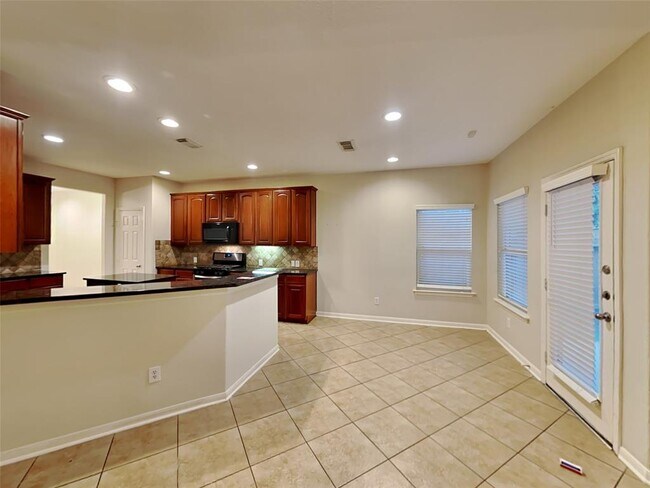 Building Photo - 16706 Grove Mesa Trail